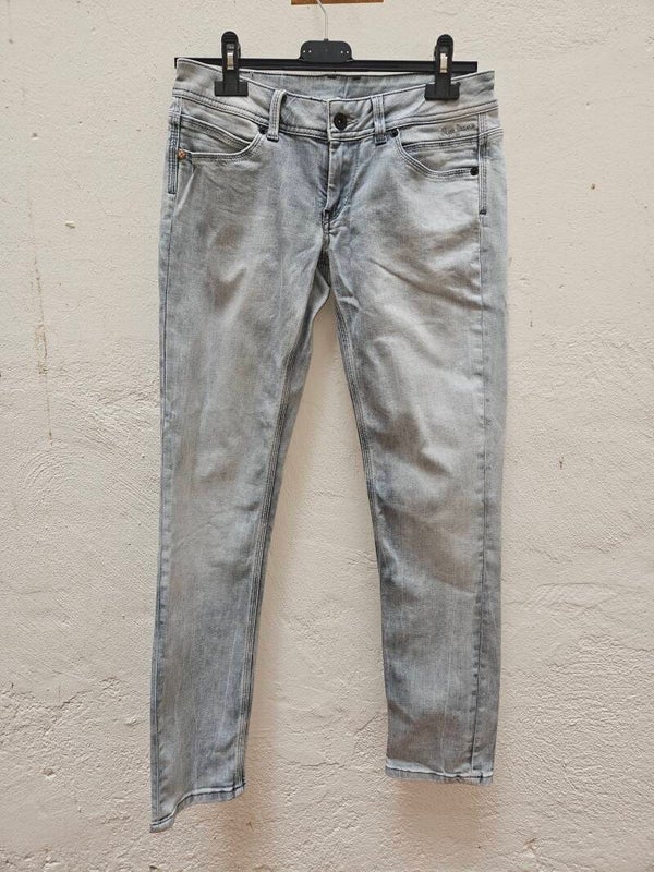 Tejano pitillo y tiro bajo azul claro de Pepe Jeans talla 38