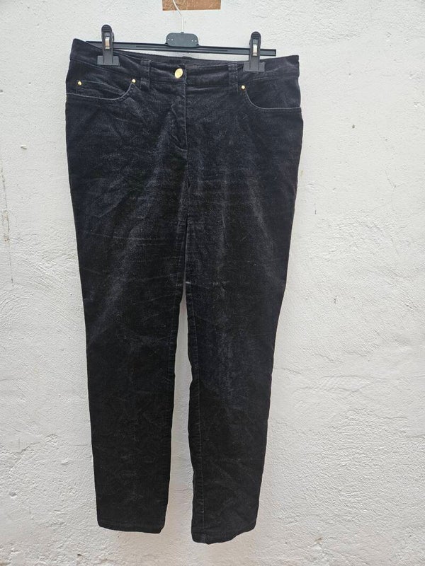 Pantalón de pana negro como nuevo talla 40 de Cortefiel