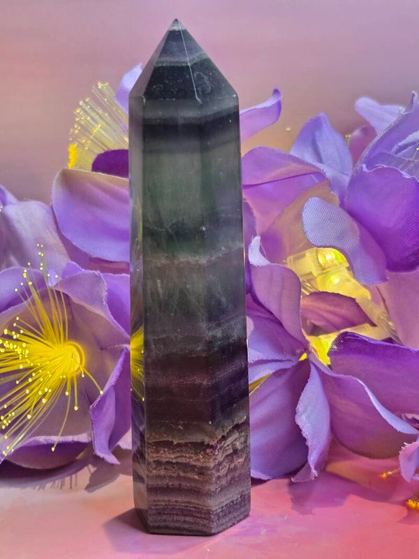 Regenboogfluoriet obelisk