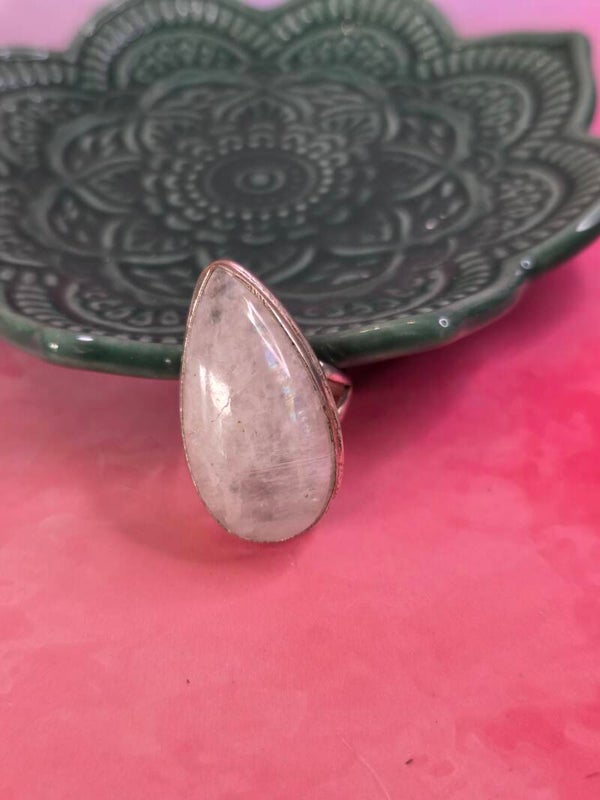 Regenboogmaansteen ring