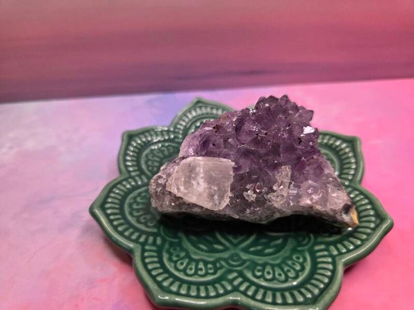 Amethist met witte calciet - cluster