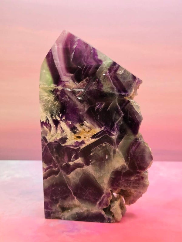 Regenboogfluoriet sculptuur