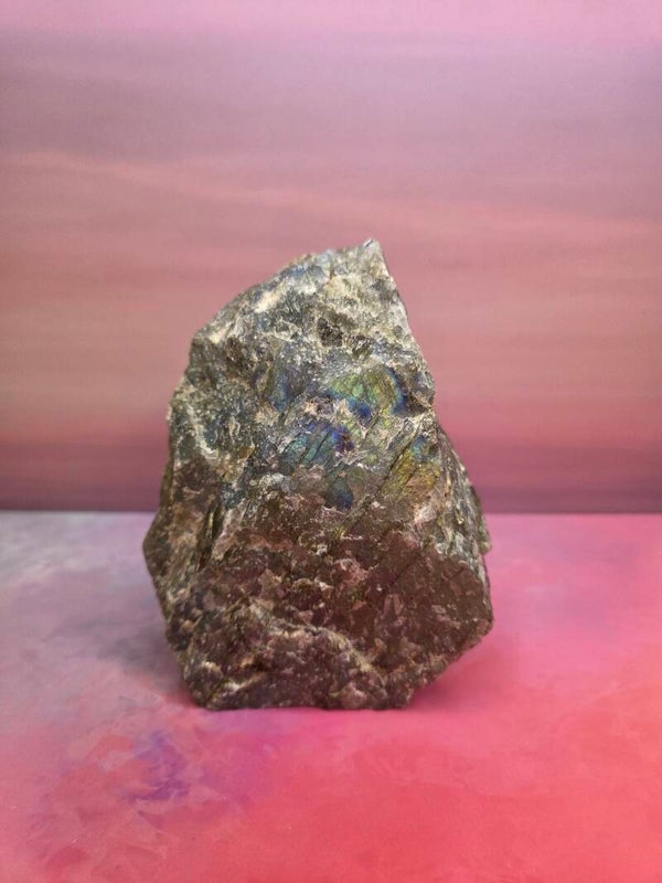 Labradoriet ruw sculptuur