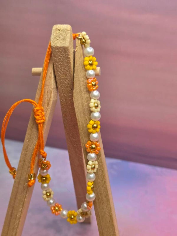 Bloemetjes armband oranje