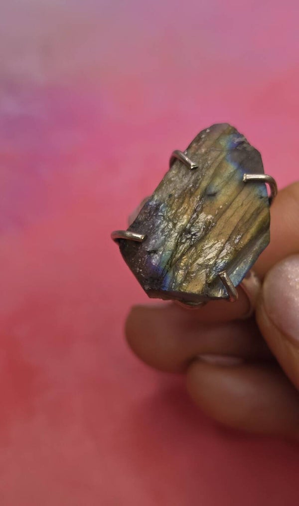 Labradoriet ruwe ring - Met flash