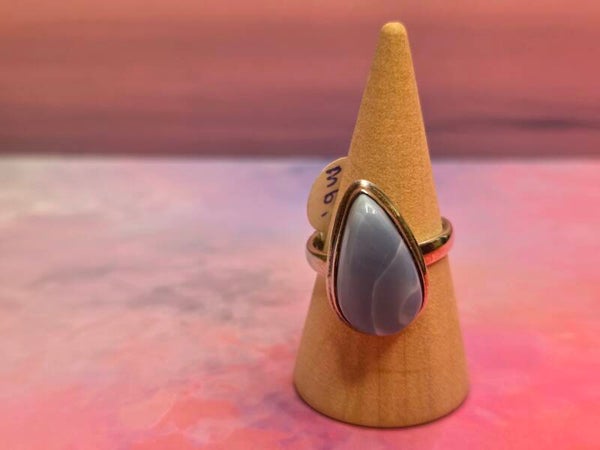 Blauwe owyhee opaal ring