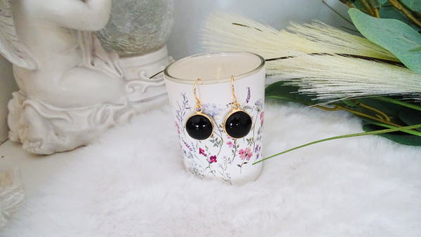 Onyx oorhangers goldplated