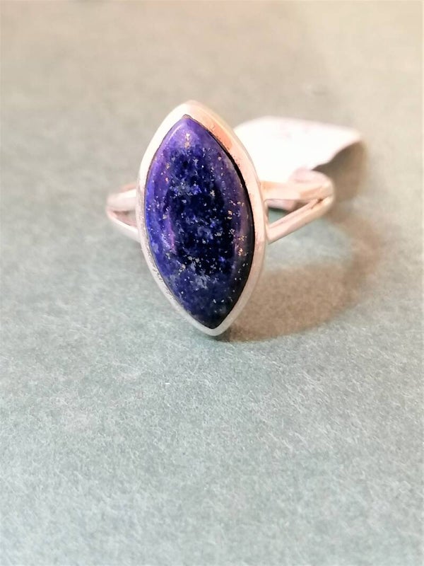Lapis lazuli ring