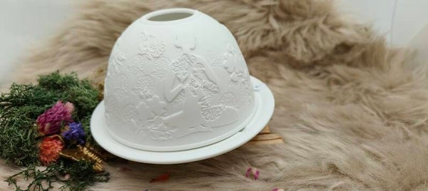 Porseleinen theelichtbrander yogavrouw