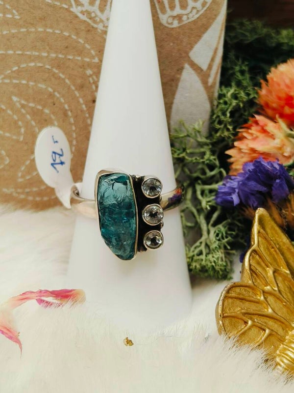 Blauwe apatiet ruwe ring