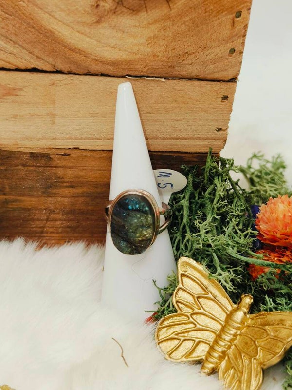 Labradoriet ruwe ring