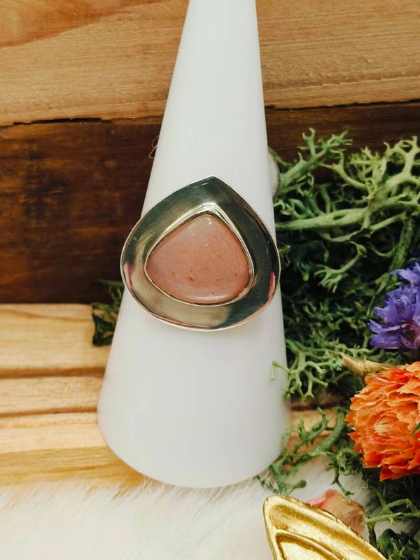 Perzikmaansteen ring