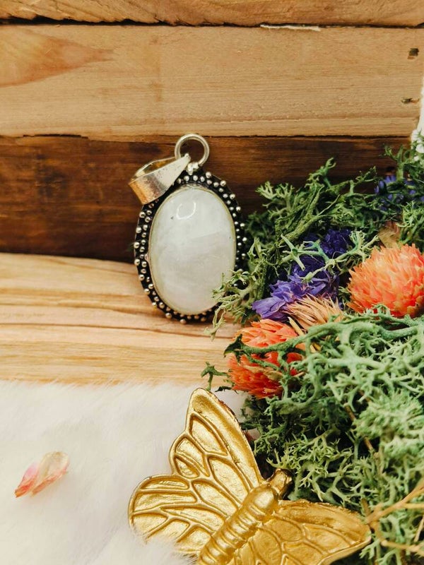 Regenboogmaansteen hanger alternatief