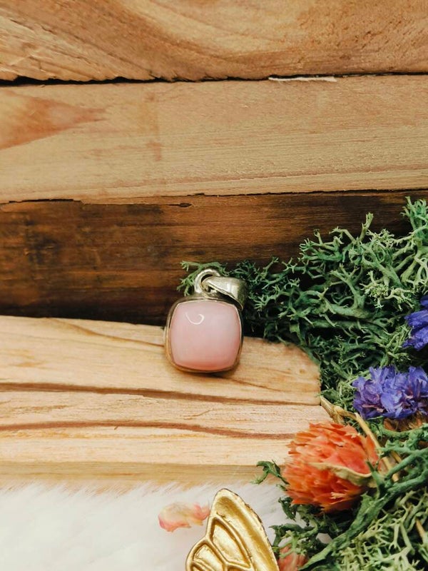 Roze (Andes) opaal hanger