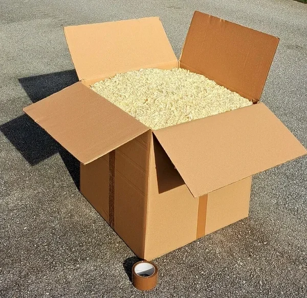 Zirbenspäne XXL im Mega-Karton