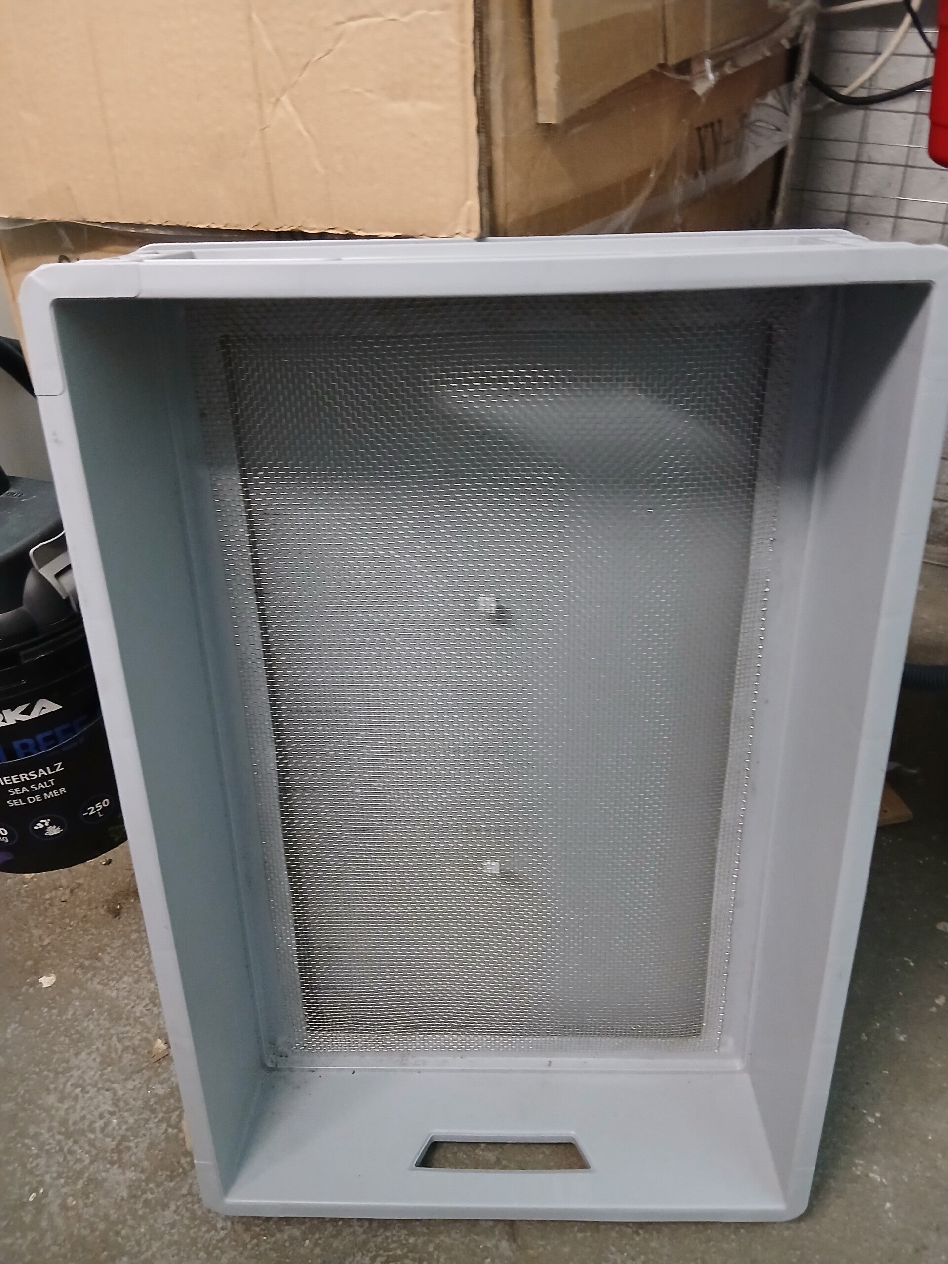 Fischfutter Zucht / Mehlwurm Zuchtsieb Gebrauchtware www.2handaquaristik.de