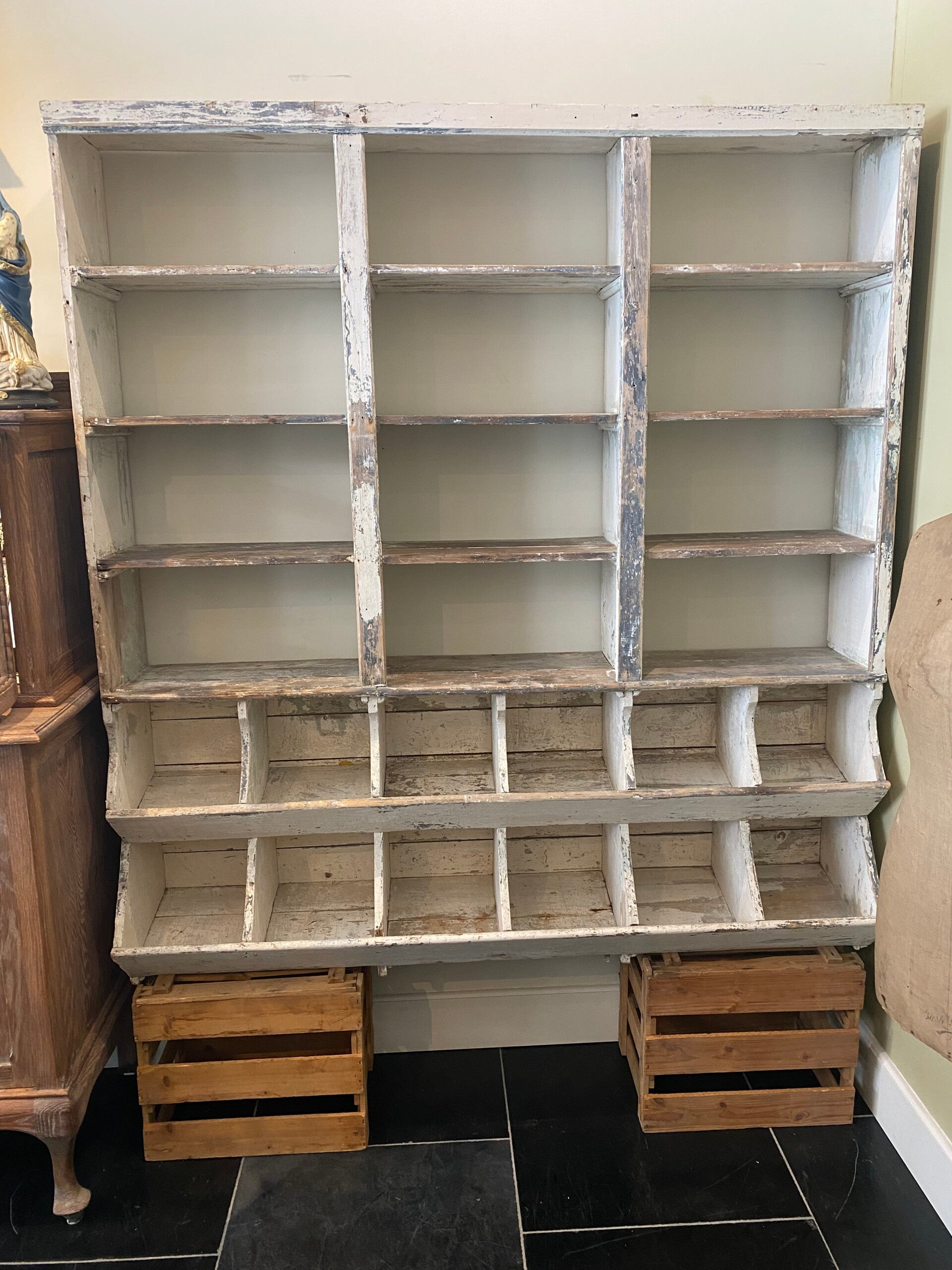 Brocante gruttekast gereserveerd