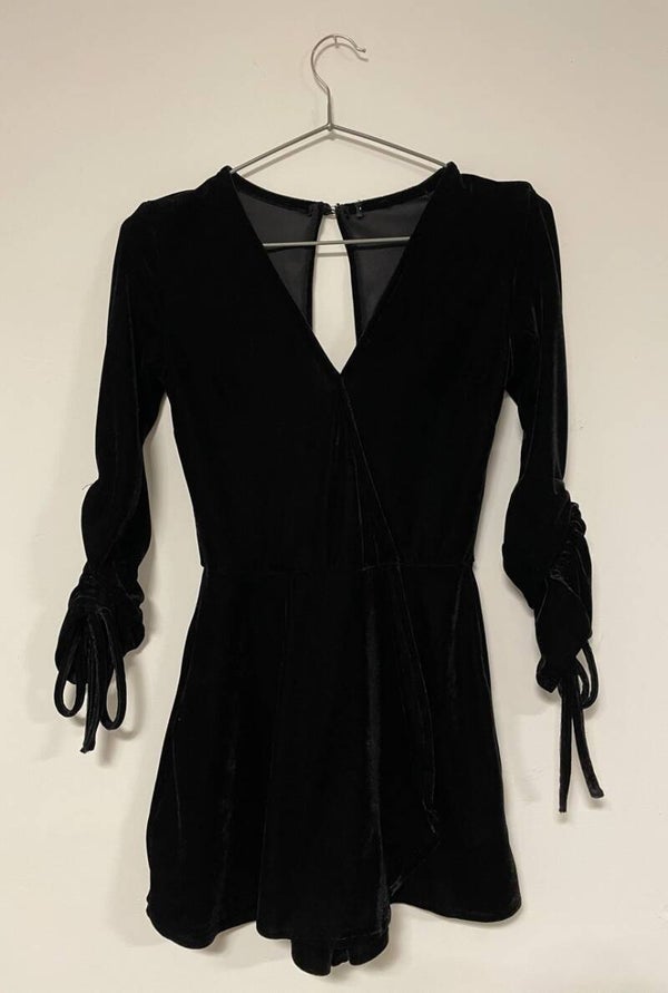 Samtiger Jumpsuit Schwarz