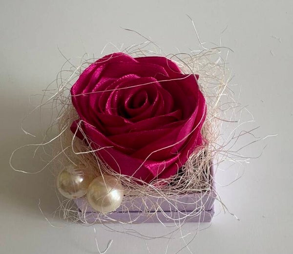 Satinrose Deko