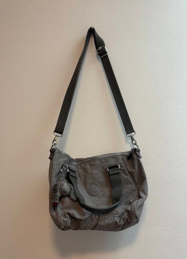 Graue Kipling Umhängetasche