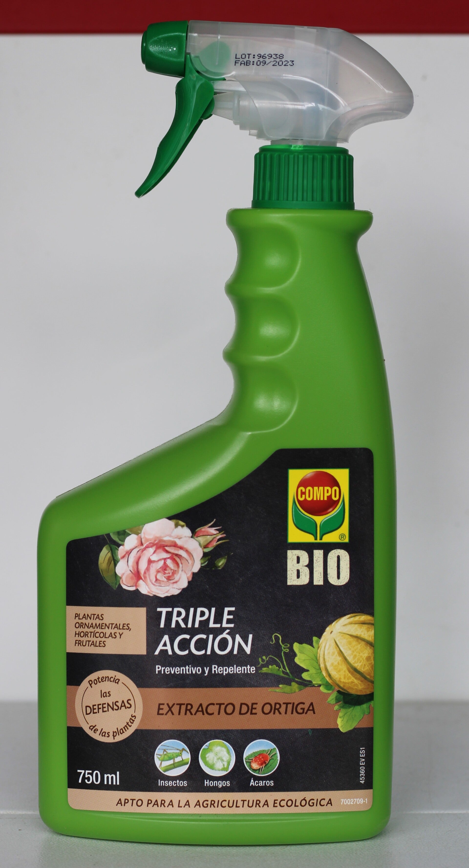 Insecticida triple acción con extracto de ortiga spray 750 ml