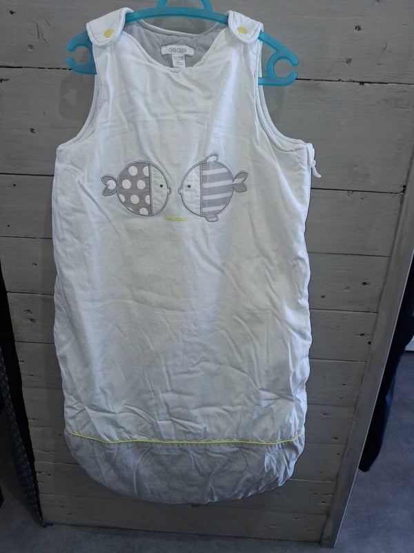 PY0013 Gigoteuse Obaïbi 9-23 mois