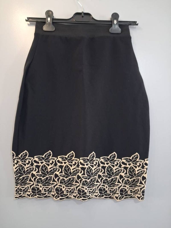 Jupe noire brodée femme Les scotchés XS