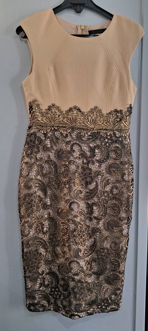 Robe brodée Emamoda S