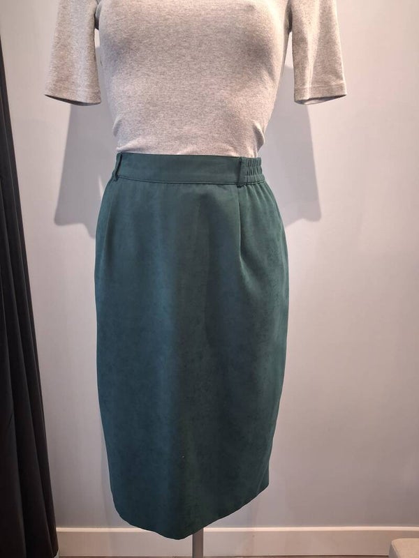 JC0007 Jupe verte Un jour ailleurs L