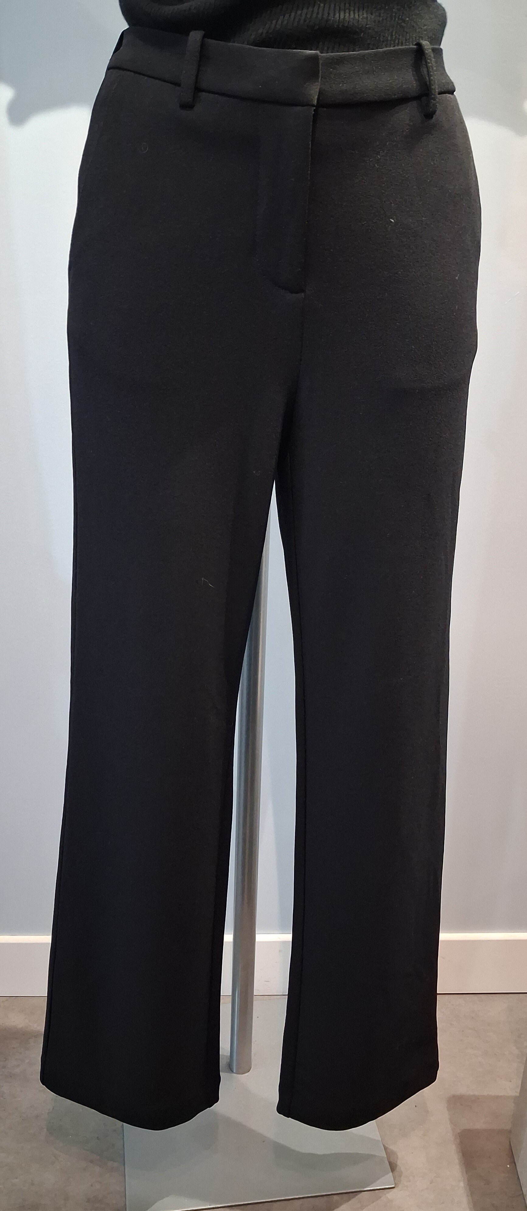 OL89 Pantalon noir Vero Moda M