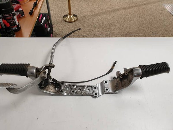 Voetsteun onderbouw - 4351038E01 - VS800