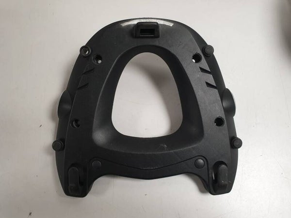 Z668 - Givi - Topplaat voor M5