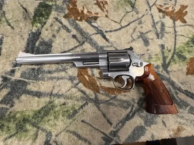 smith and wesson 44 mag