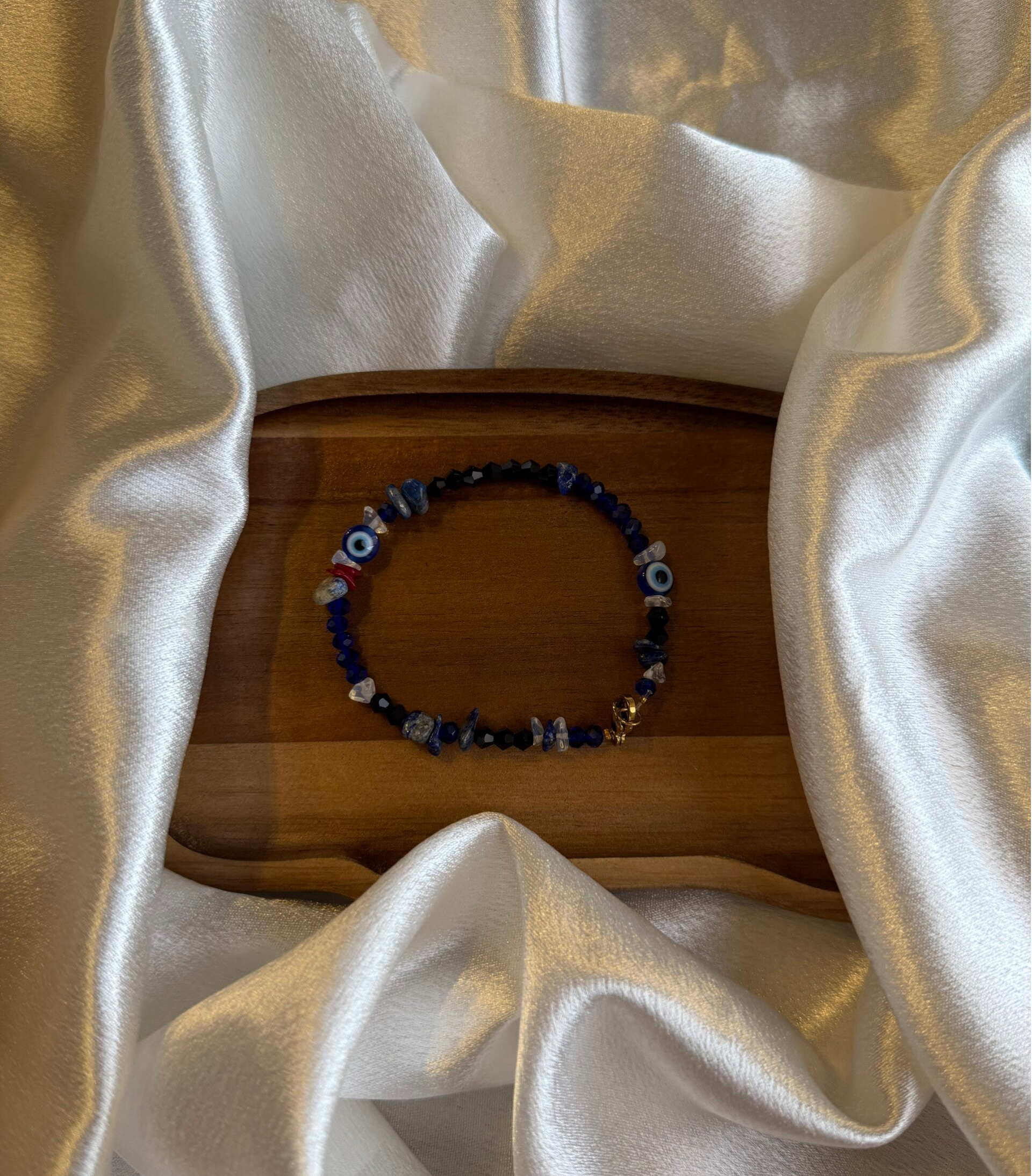 Eye Bracelet Golden