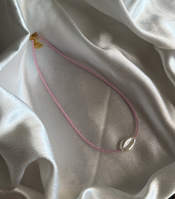 Rose Shell Necklace
