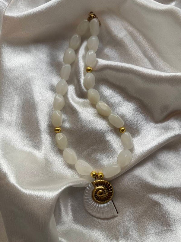 Golden Shell Necklace