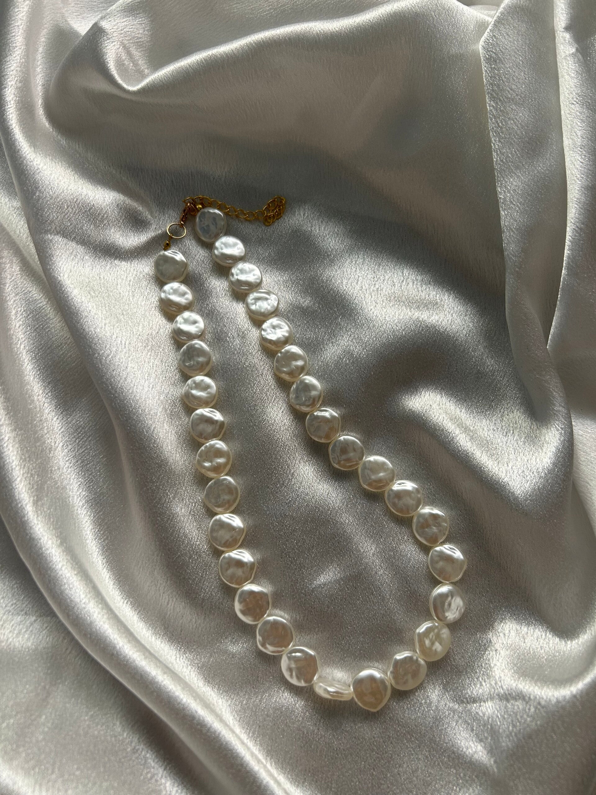 White Blossom Necklace