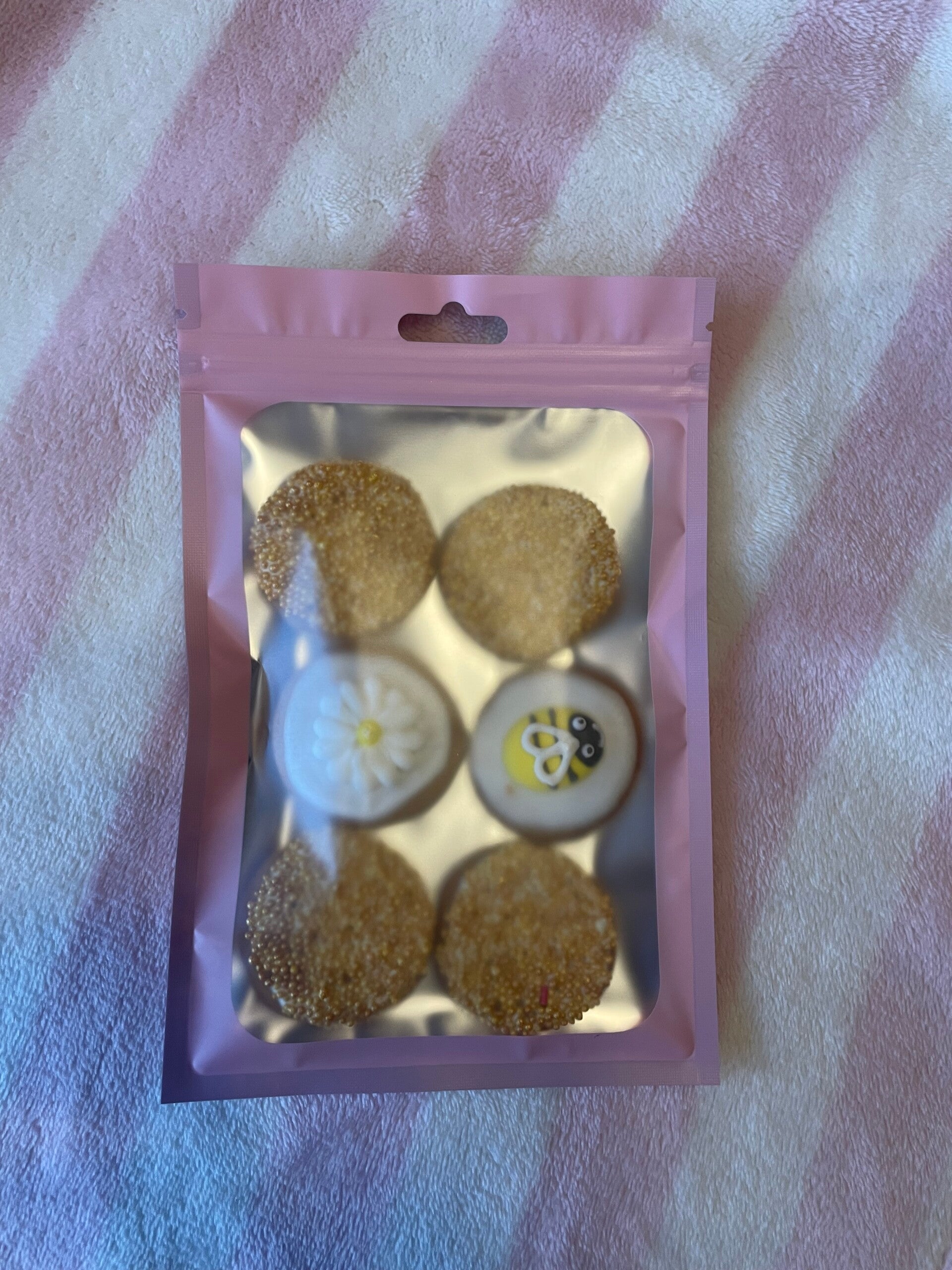 Buzzy bees nibble bites