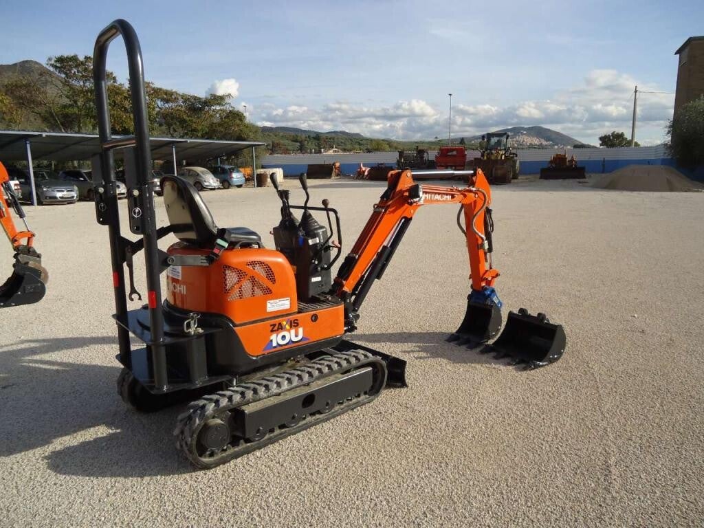 Hitachi ZX 10U-6, 1T1