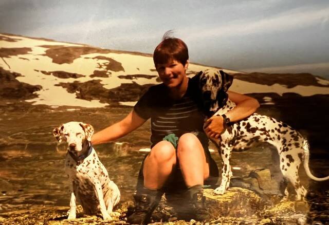 Meg, Millan og Gulli (Dee og Grace) på 1990 tallet