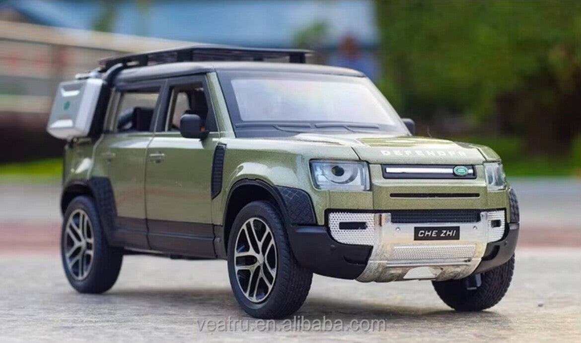 Land Rover Defender Model Car 1:24 Scale Light Green 4x4 Welly