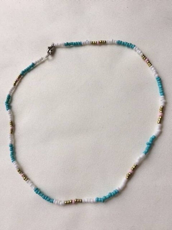 ketting wit, goud en blauw/groen