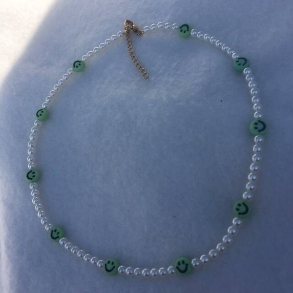 parelketting met smiley