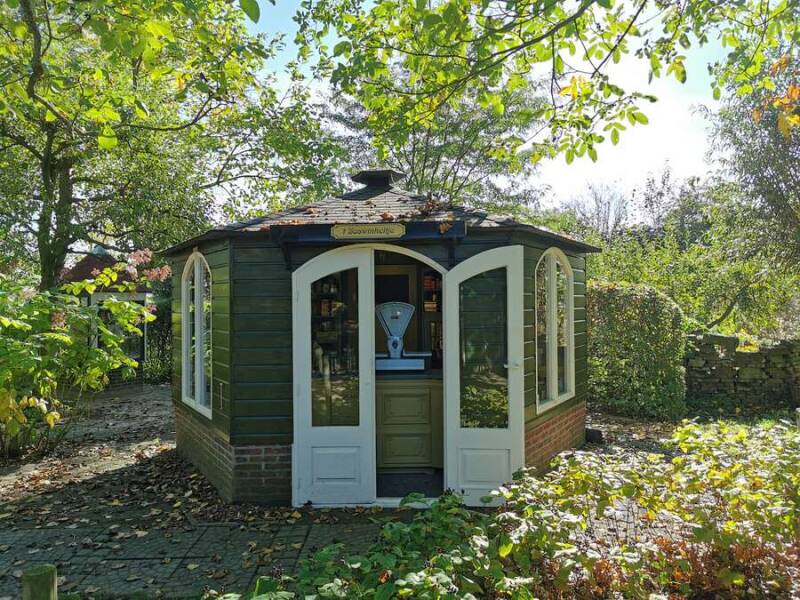 Duyls Bos in Almkerk. Natuur en cultuurhistorisch centrum Duyls Bos.