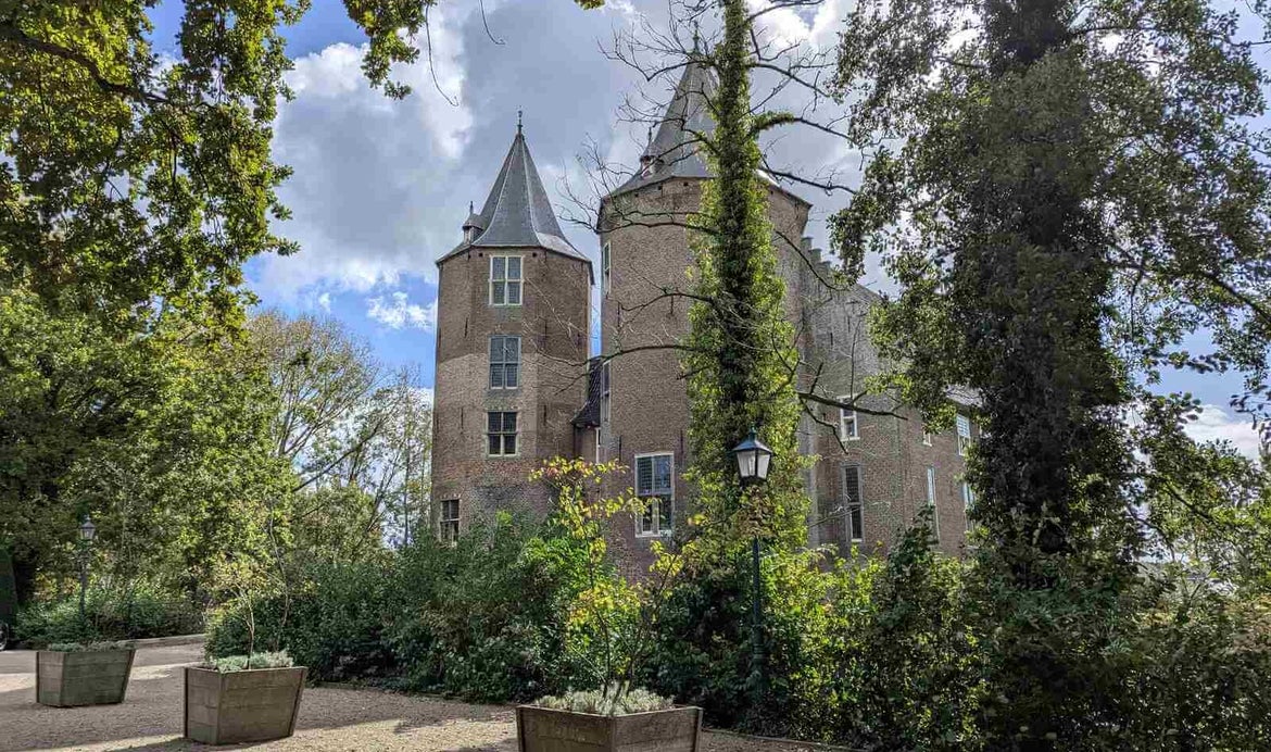 Kasteel in Dussen. Wandelen in Dussen.