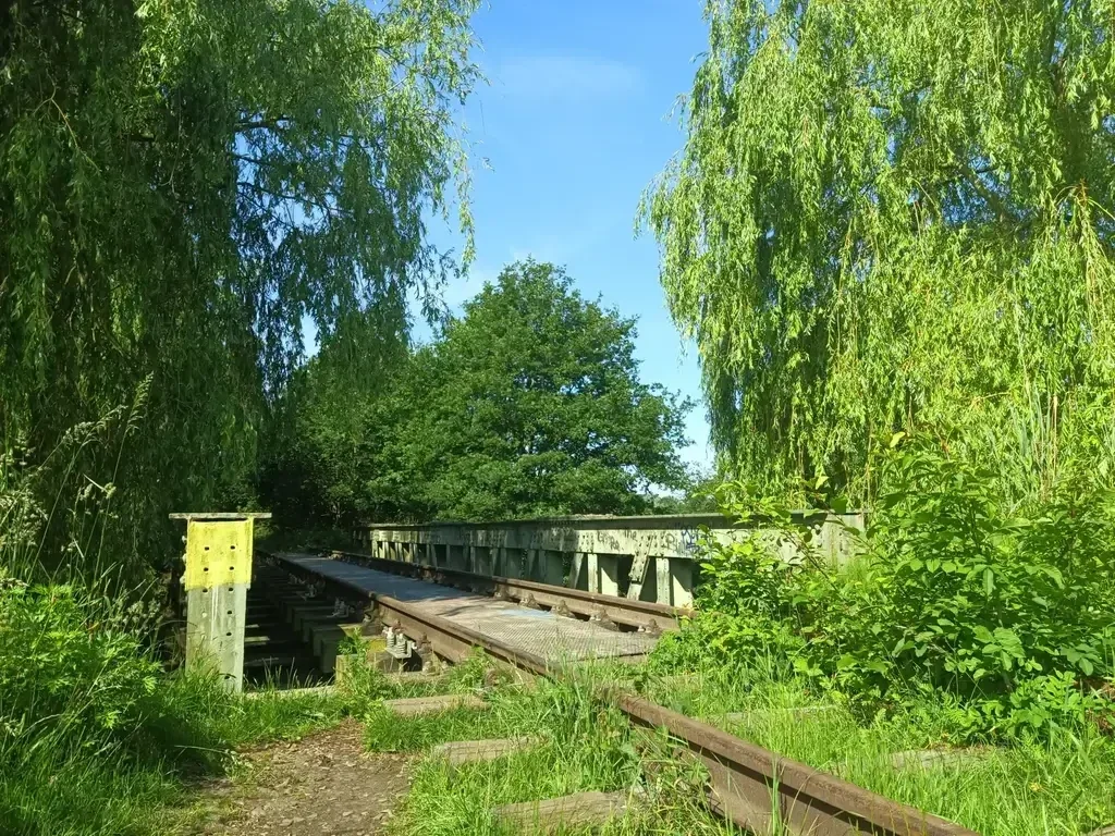 Wandelen in Liempde. Wandelroute in Liempde door de Meierij. Een mooie afwisselende route met bossen maar ook een aantal vennen. Wandelen door het Dommeldal en langs het Duits Lijntje in Nationaal Landschap Het Groene Woud.