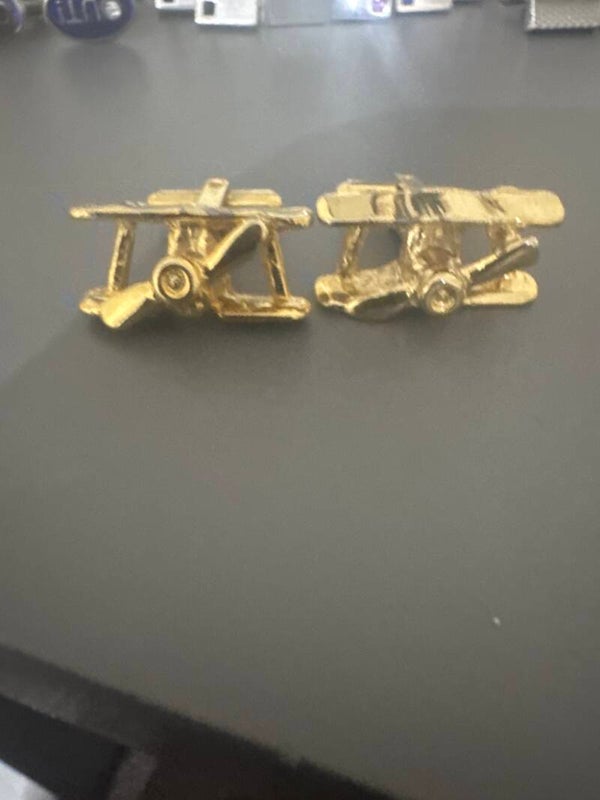 Triple plain cufflinks in gold finish what is inventory