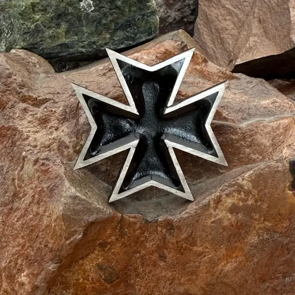 Iron Cross Templars  pin / badge