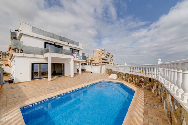 Villa de luxe en front de mer 4Chb 5Sdb, Piscine, Jacuzzi