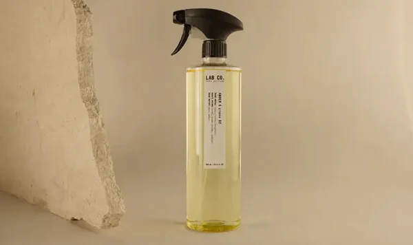 Lab Co. - Roomspray 'Amber & Clove' (500ml)